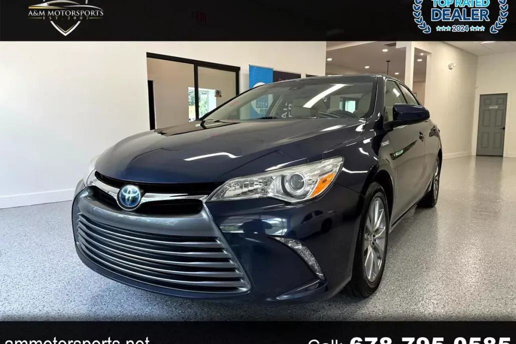 2015 Toyota Camry Hybrid XLE photo 1