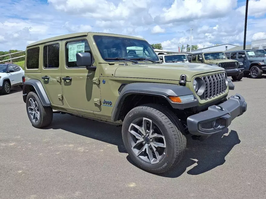 2025 Jeep Wrangler 4xe Sport S photo 1