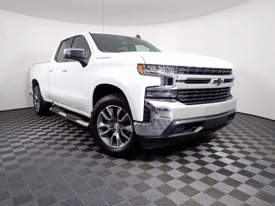 2020 Chevrolet Silverado 1500 LT photo 1