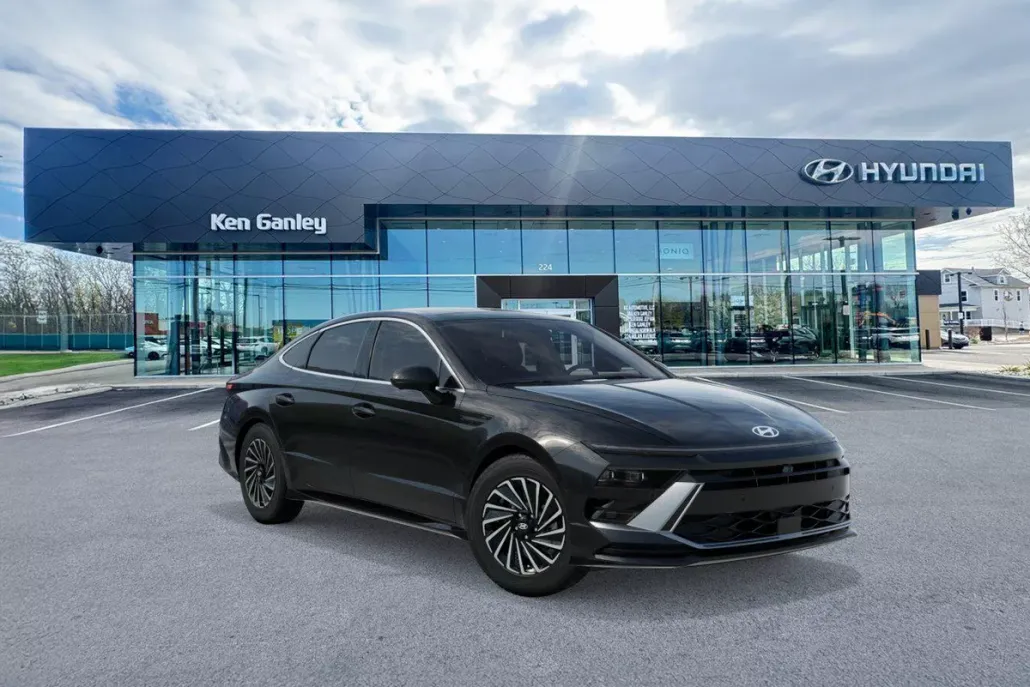 2026 Hyundai Sonata Hybrid Limited photo 1