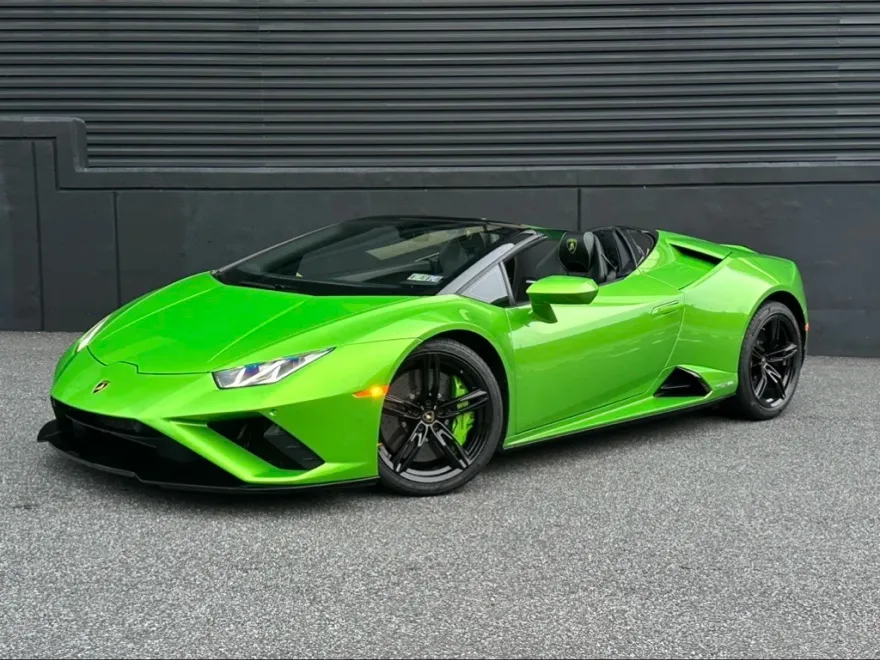 2021 Lamborghini Huracan Evo Spyder photo 1
