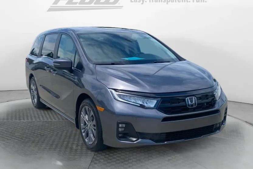 2025 Honda Odyssey Touring photo 1