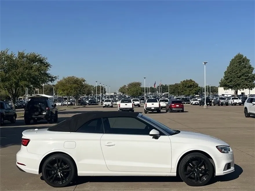 2018 Audi A3 2.0T Premium photo 1