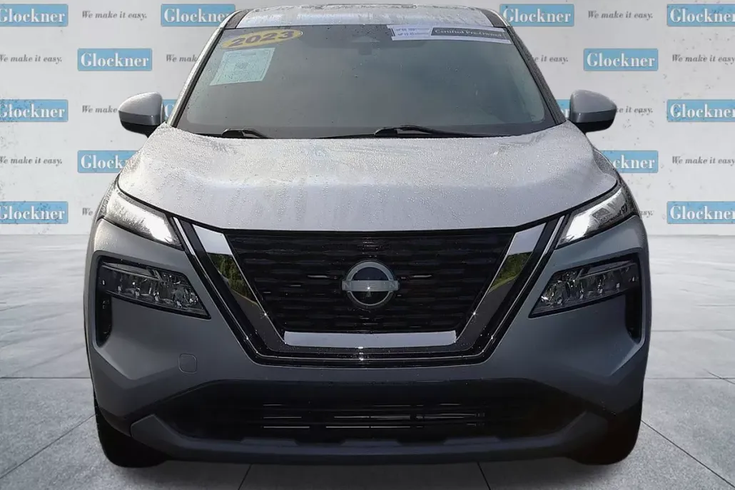 2023 Nissan Rogue SV photo 1
