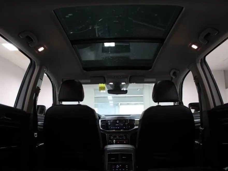 2018 Volkswagen Atlas V6 SEL Premium photo 1