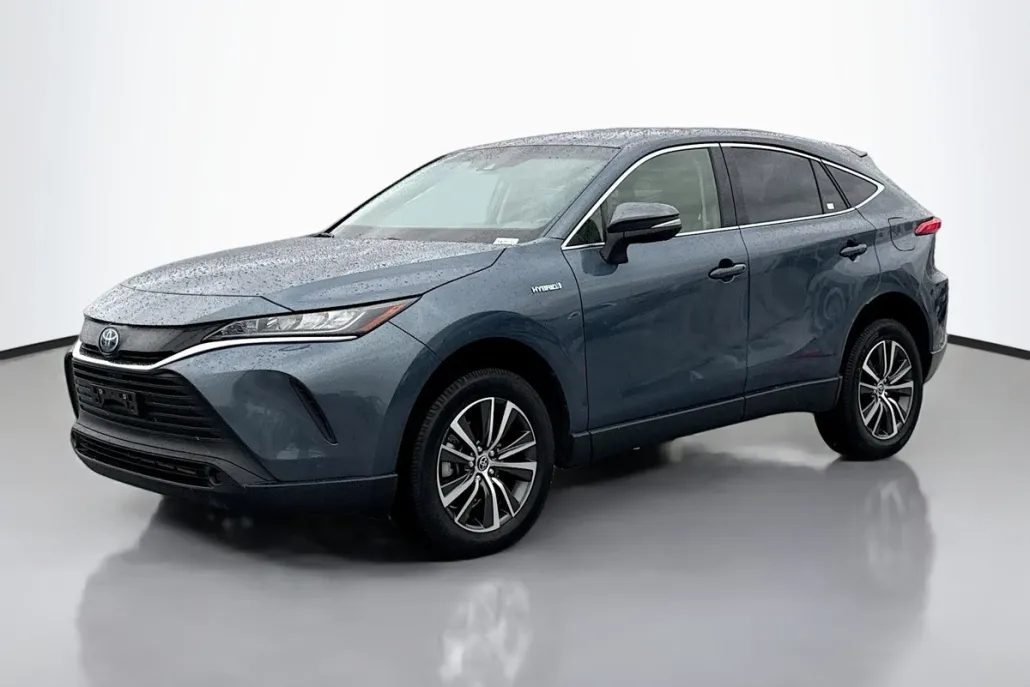 2021 Toyota Venza LE photo 1