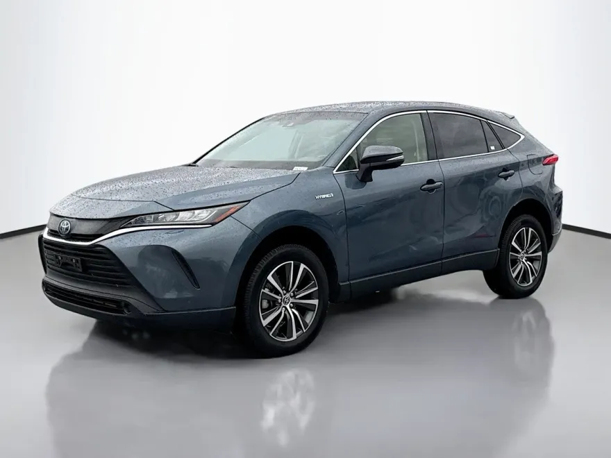 2021 Toyota Venza LE photo 1