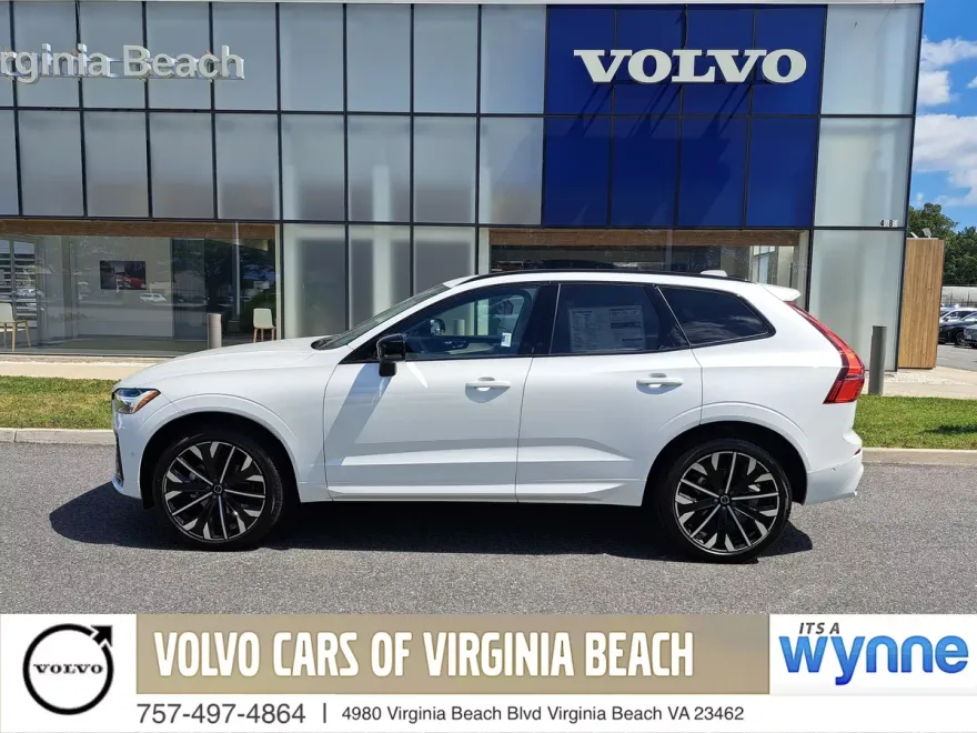 2026 Volvo XC60 B5 photo 1