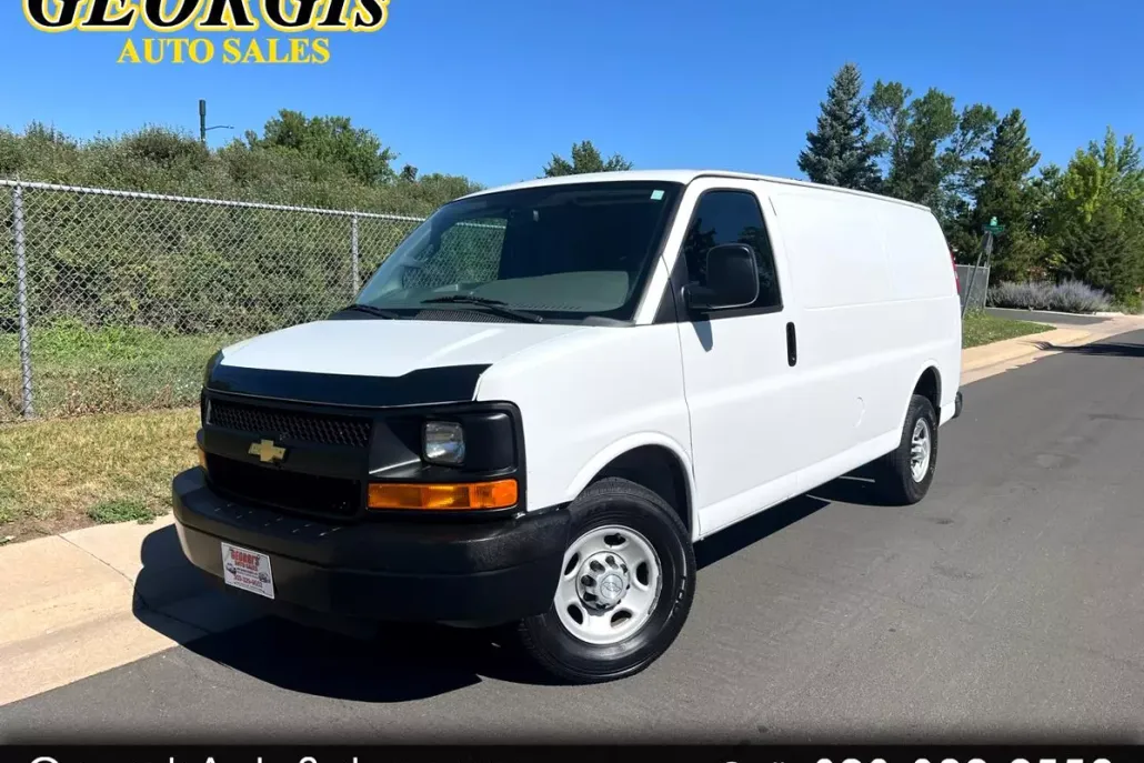 2016 Chevrolet Express 2500 Cargo photo 1