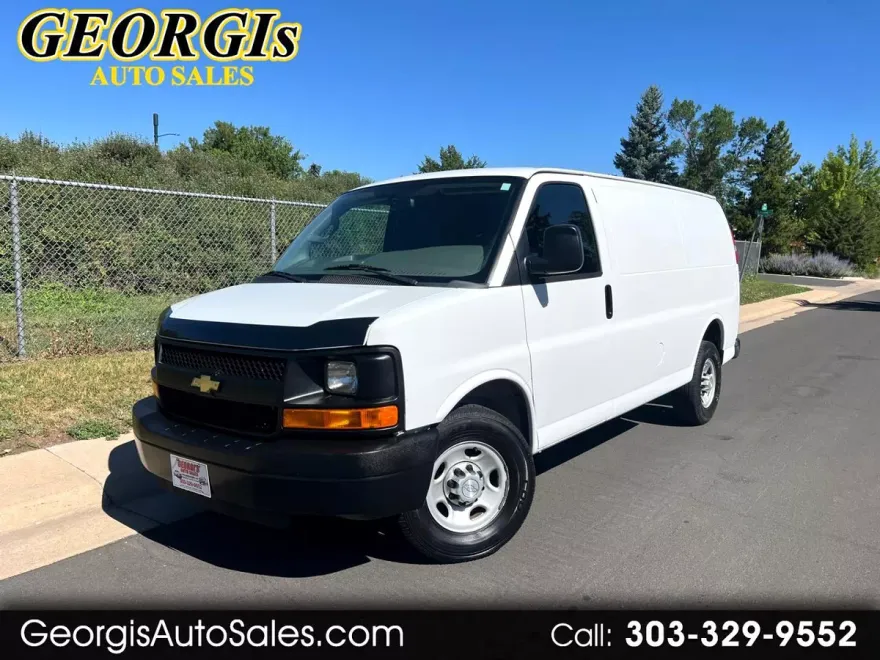 2016 Chevrolet Express 2500 Cargo photo 1