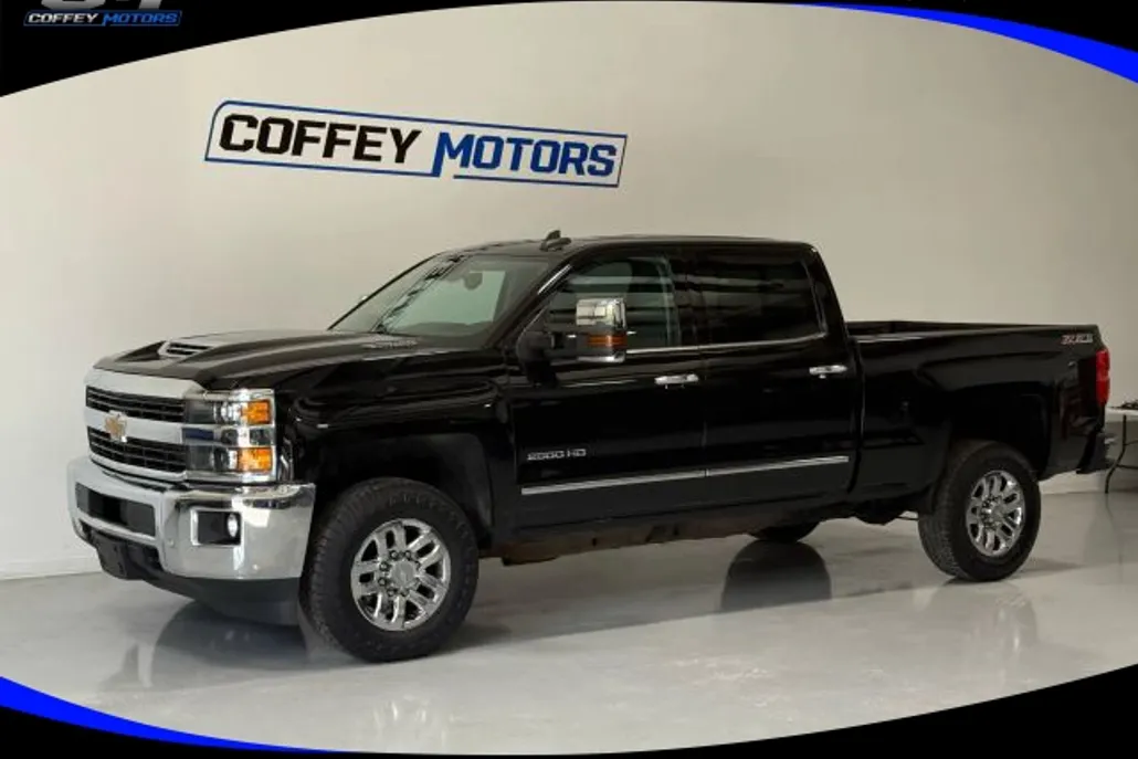 2017 Chevrolet Silverado 2500HD LTZ photo 1