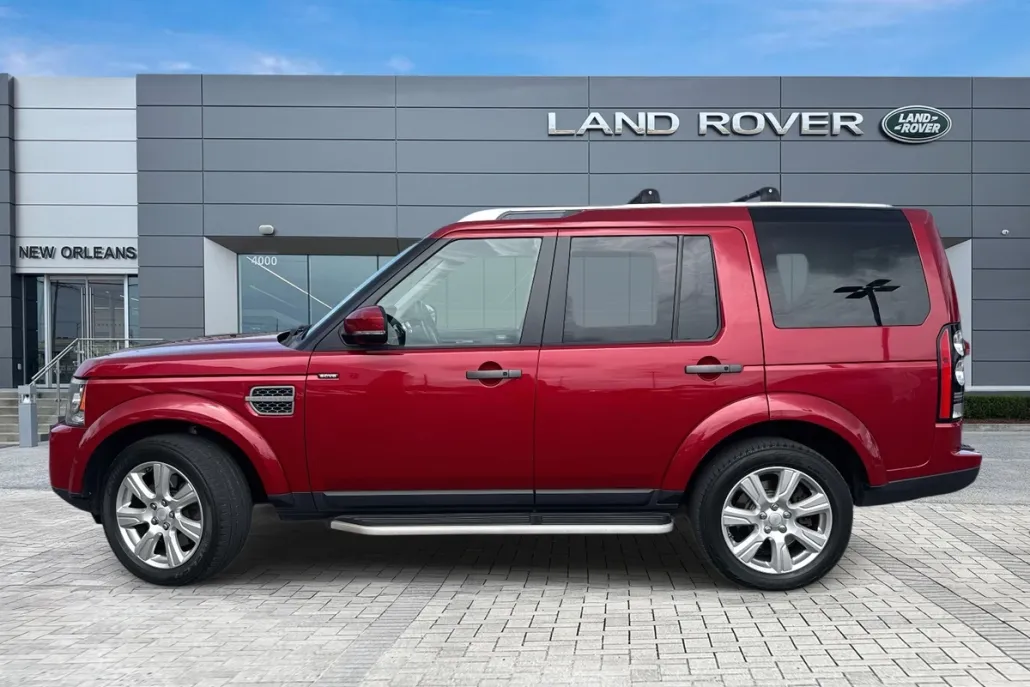2015 Land Rover LR4 Base photo 1