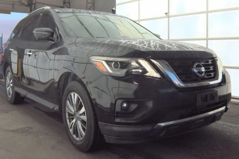 2019 Nissan Pathfinder SL photo 1
