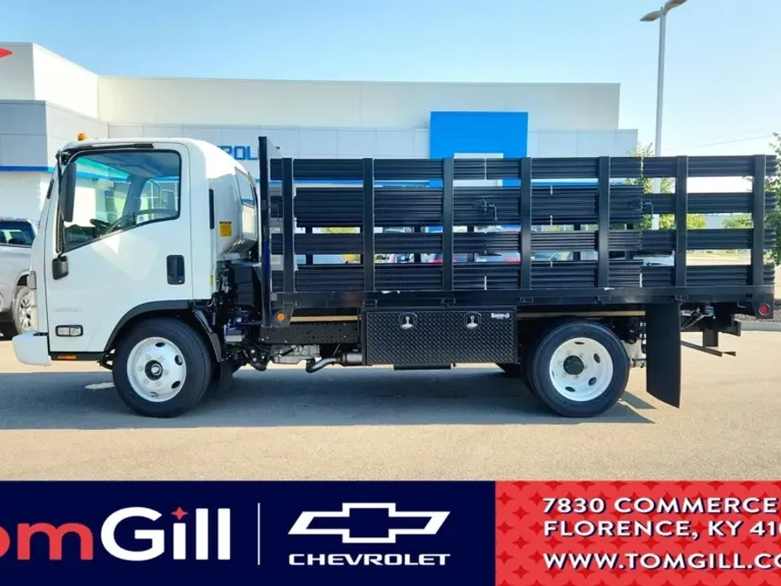 2024 Chevrolet Silverado 4500HD photo 1