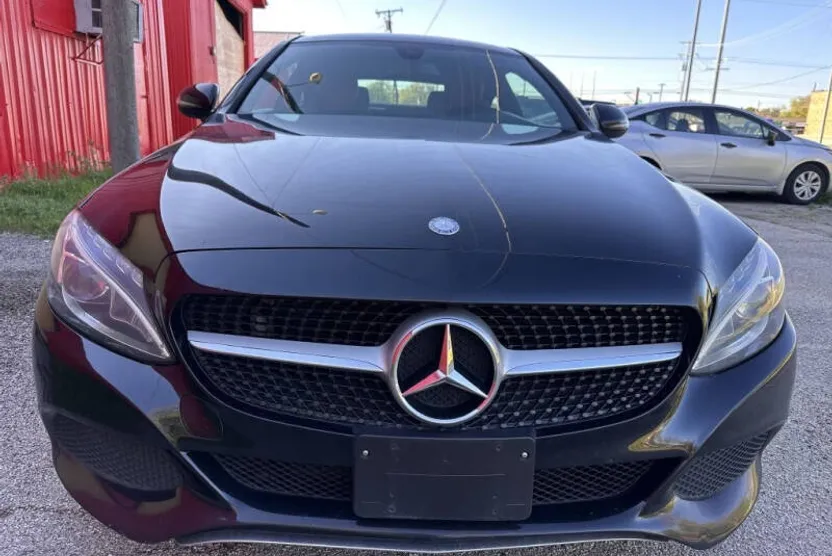 2017 Mercedes Benz C 300 4MATIC photo 1