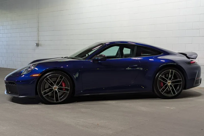 2025 Porsche 911 4 GTS photo 1