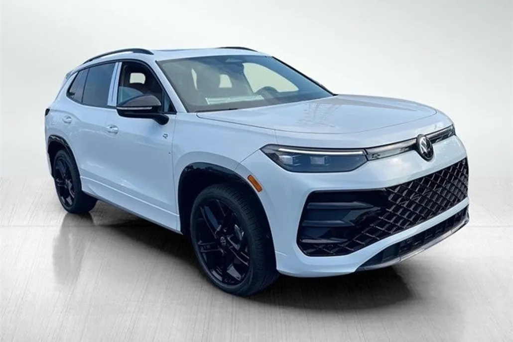 2025 Volkswagen Tiguan SE R-Line Black photo 1