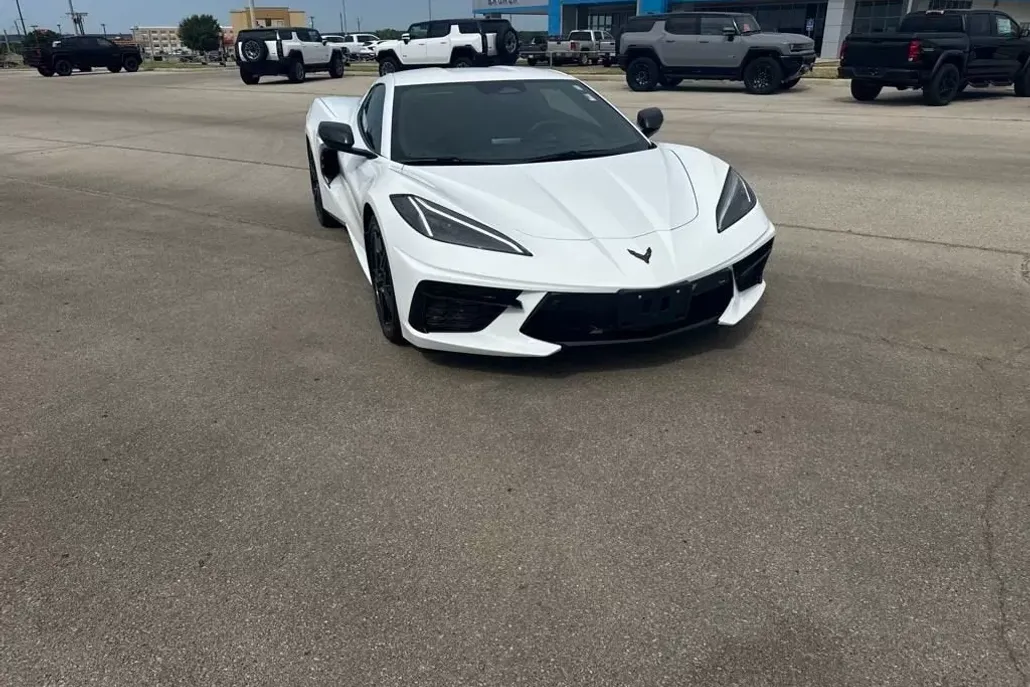2024 Chevrolet Corvette 3LT photo 1