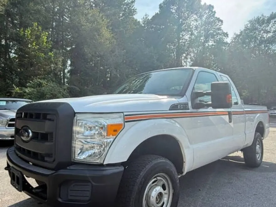 2012 Ford F-250 XLT photo 1