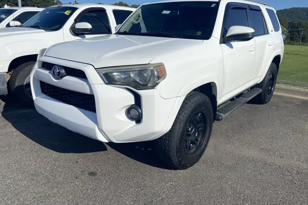 2014 Toyota 4Runner Limited photo 1