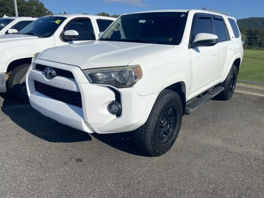 2014 Toyota 4Runner Limited photo 1