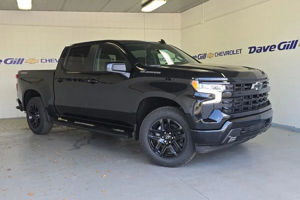 2026 Chevrolet Silverado 1500 RST photo 1