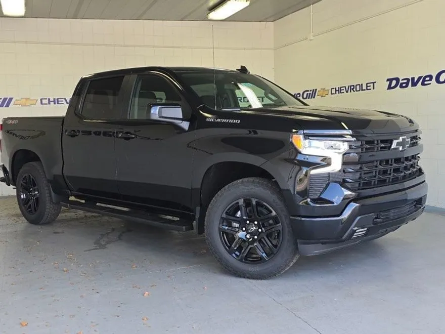 2026 Chevrolet Silverado 1500 RST photo 1