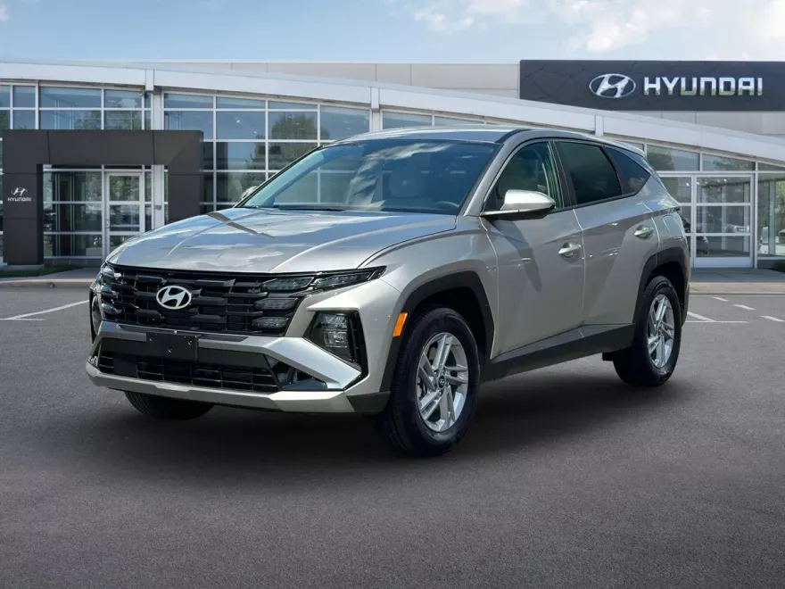 2025 Hyundai Tucson SE photo 1