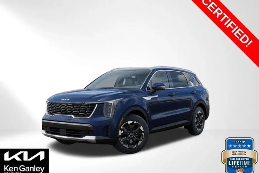2025 Kia Sorento S photo 1