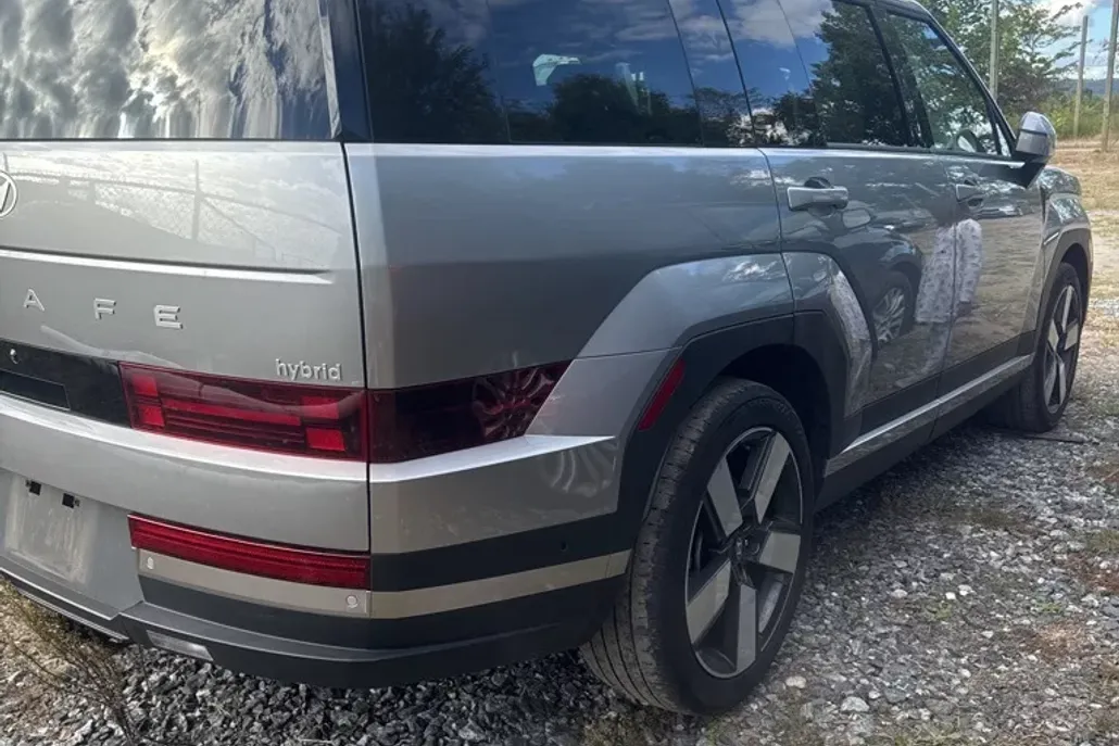 2024 Hyundai Santa Fe Limited photo 1