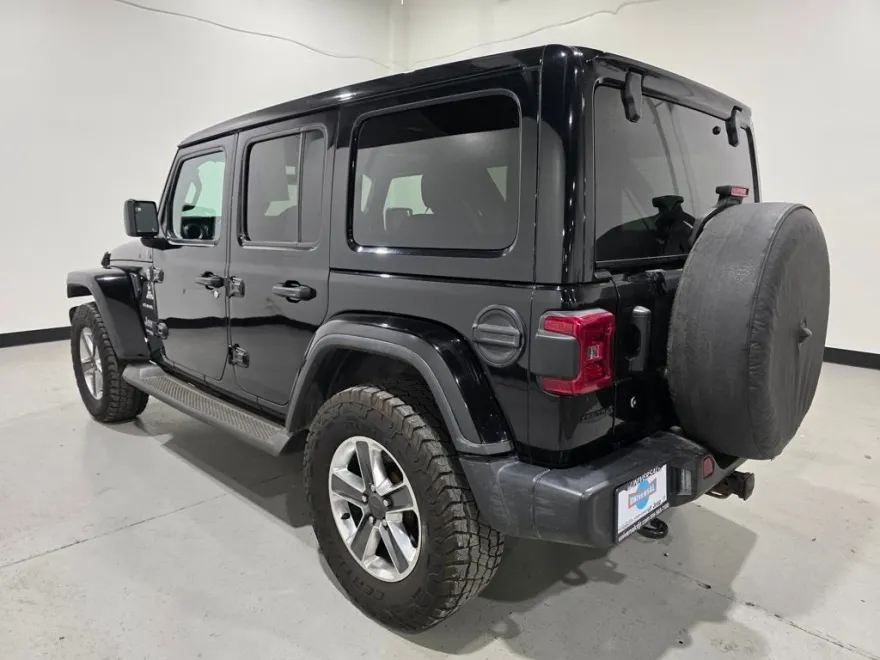2020 Jeep Wrangler Unlimited Sahara photo 1
