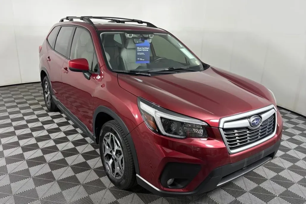 2021 Subaru Forester Premium photo 1
