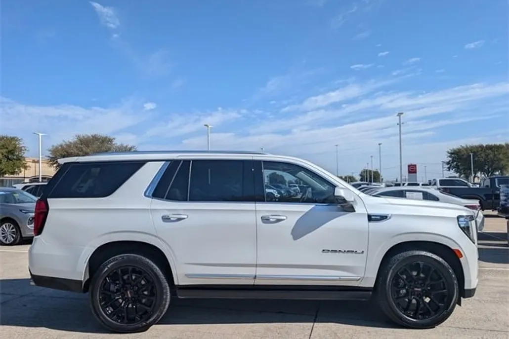 2023 Gmc Yukon Denali photo 1