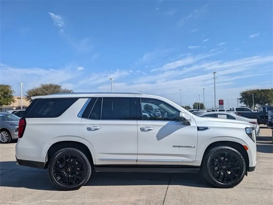 2023 Gmc Yukon Denali photo 1