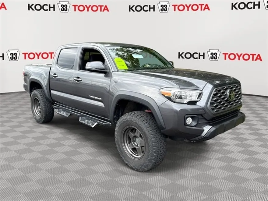 2021 Toyota Tacoma TRD Off-Road V6 photo 1