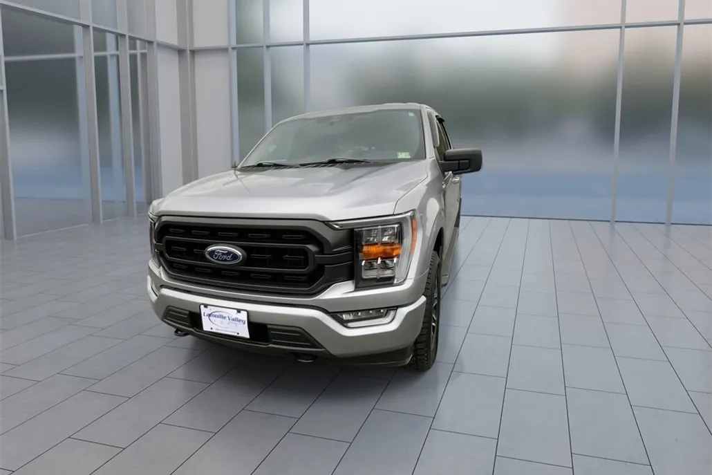 2022 Ford F-150 XLT photo 1