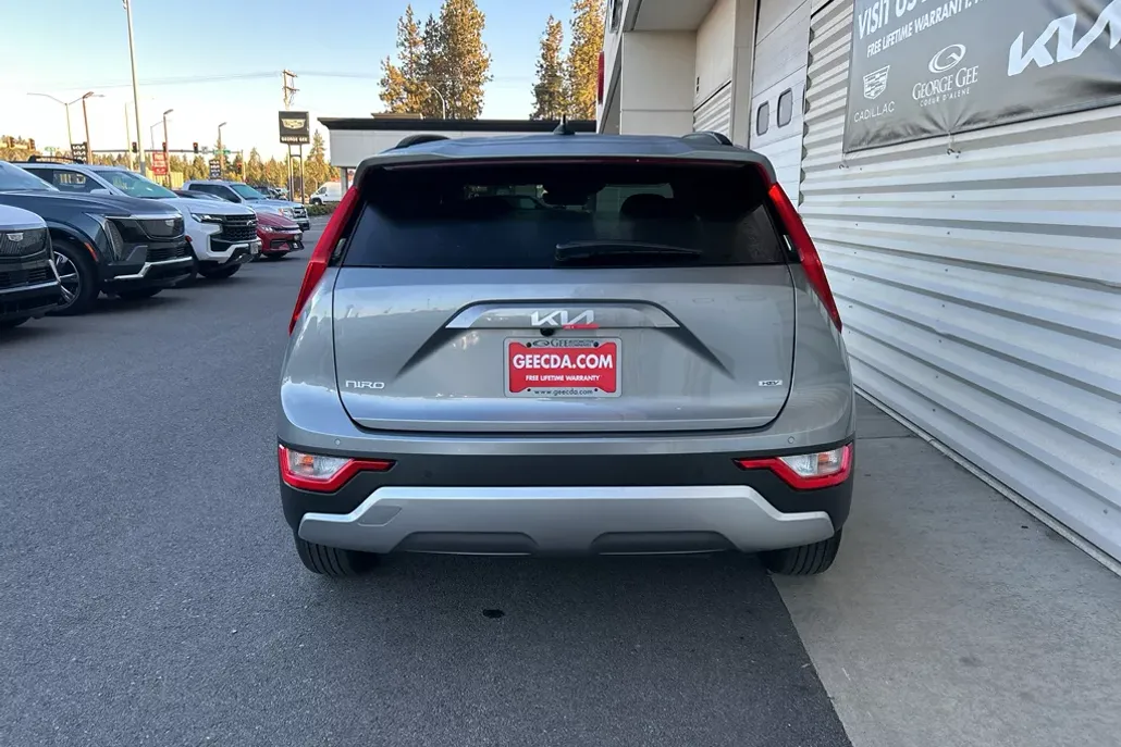 2025 Kia Niro EX Touring photo 1