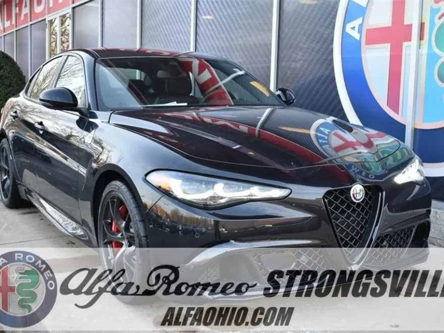 2024 Alfa Romeo Giulia Quadrifoglio photo 1