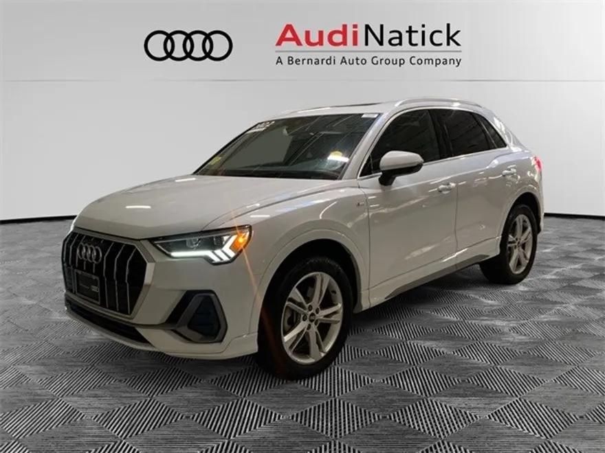 2022 Audi Q3 S line Premium Plus photo 1