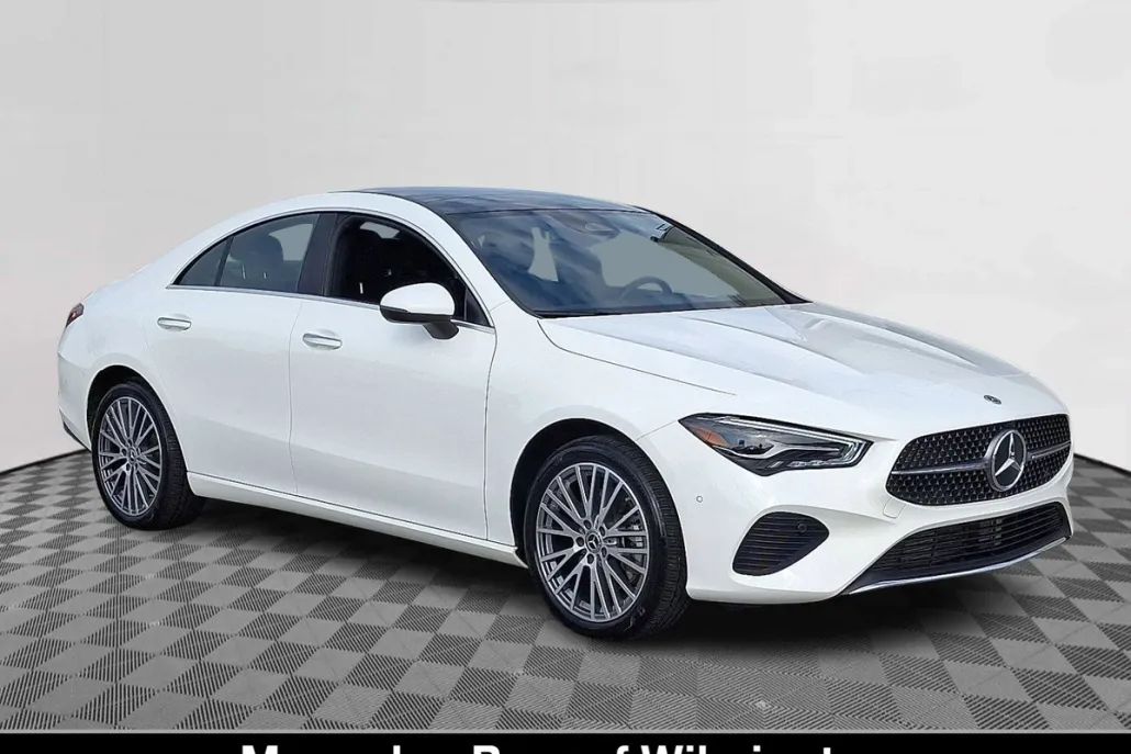 2025 Mercedes Benz CLA 250 4MATIC photo 1