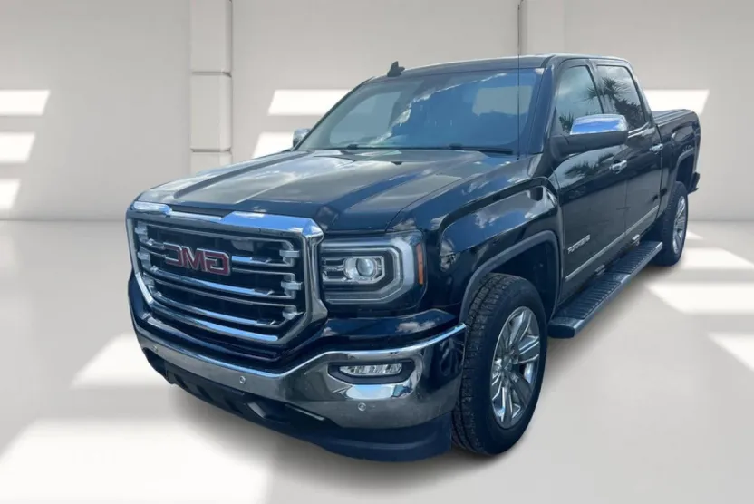 2017 Gmc Sierra 1500 SLT photo 1