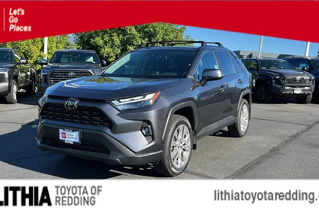 2024 Toyota RAV4 XLE Premium photo 1