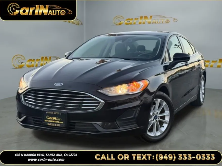 2020 Ford Fusion SE photo 1