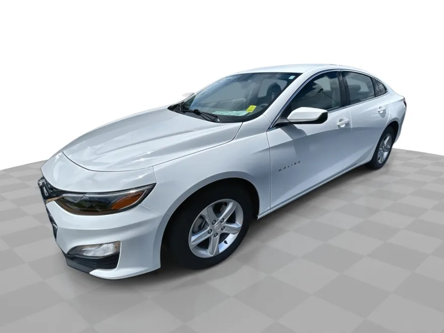 2025 Chevrolet Malibu LS photo 1