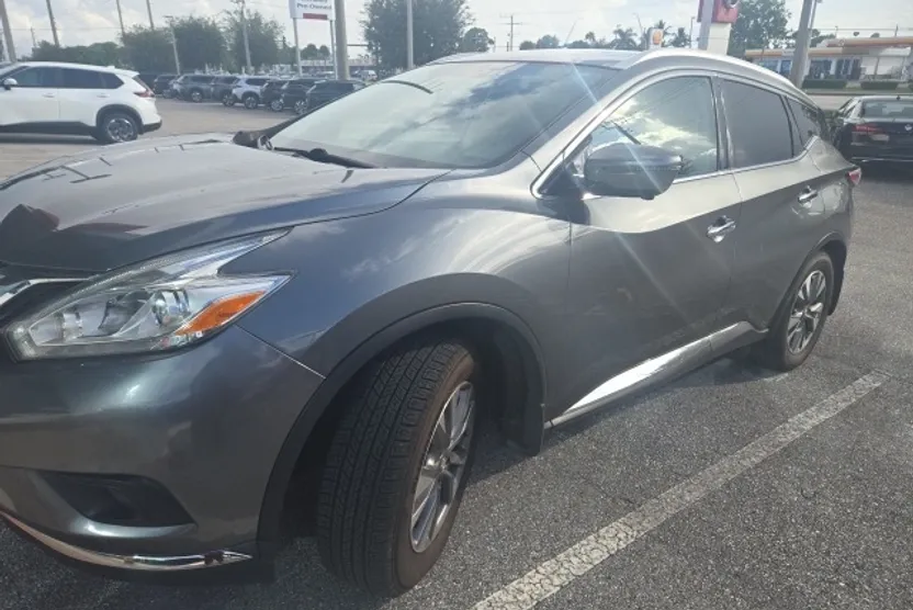 2016 Nissan Murano SL photo 1