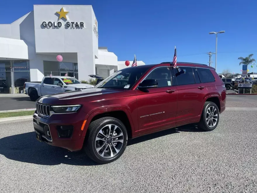 2021 Jeep Grand Cherokee Overland photo 1