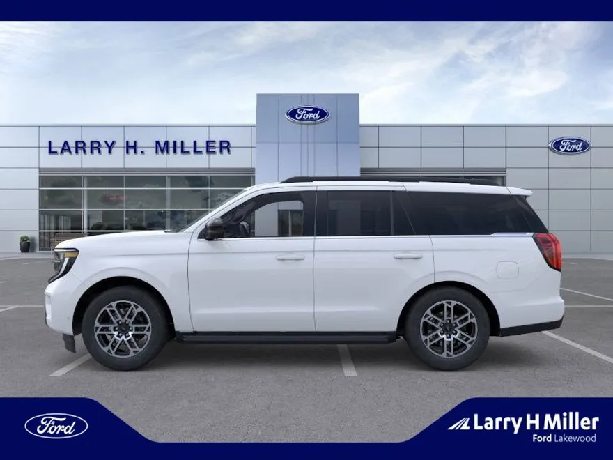2025 Ford Expedition photo 1
