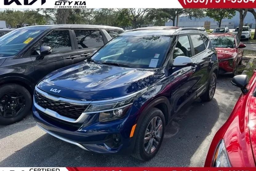 2023 Kia Seltos S photo 1