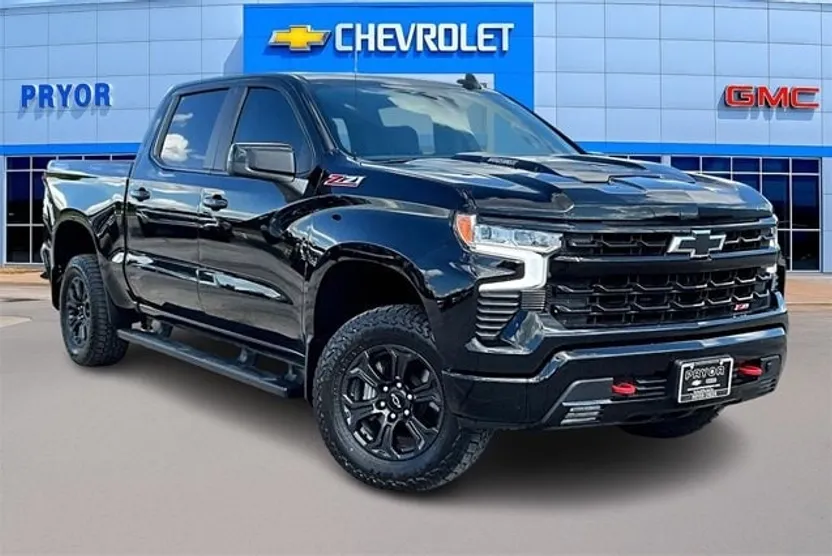 2024 Chevrolet Silverado 1500 LT Trail Boss photo 1