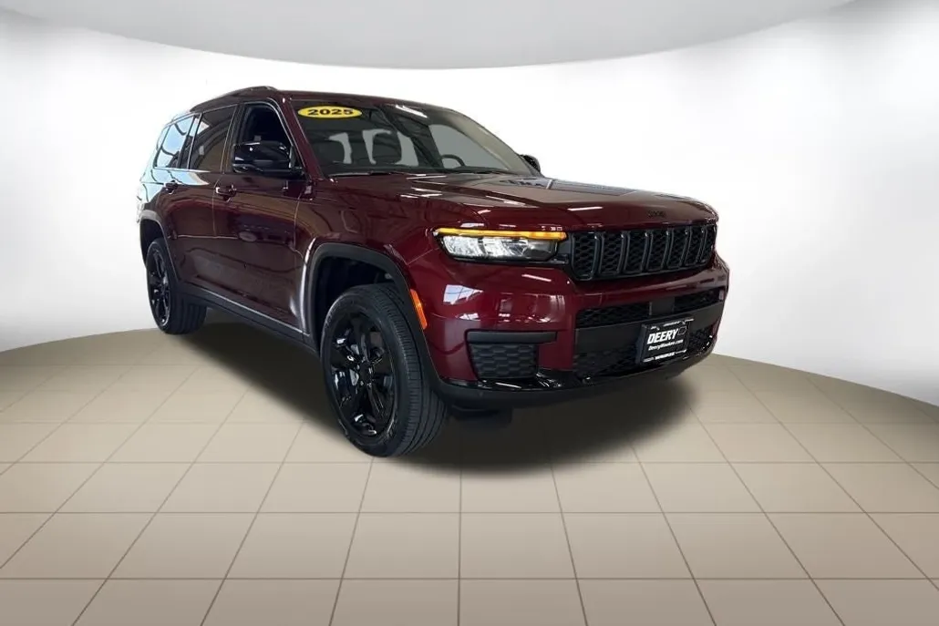 2025 Jeep Grand Cherokee Altitude X photo 1